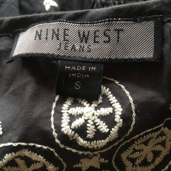 Nine West Gray Embroidered Blouse Bohemian Peasant Shirt Size Small NWT - Picture 10 of 11